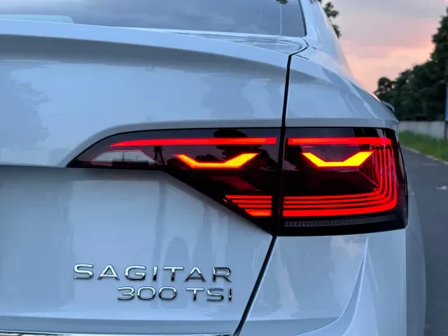 Volkswagen Sagitar — Фото автомобиля 9