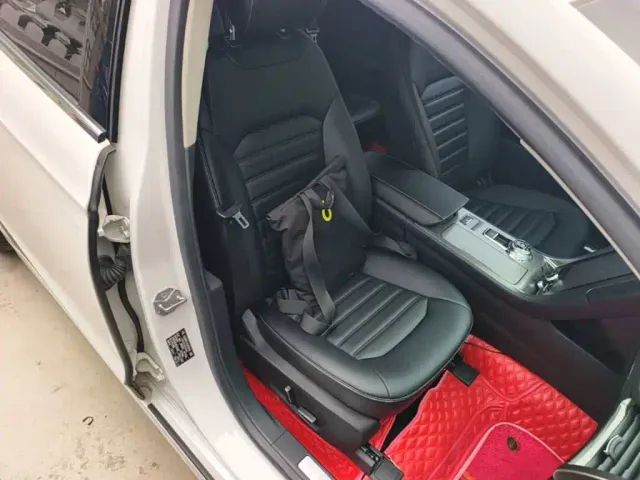 Ford Mondeo — Фото автомобиля 24