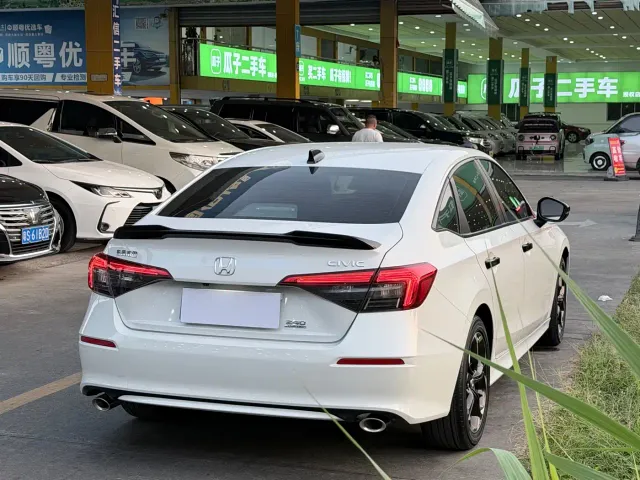 Honda Civic — Фото автомобиля 11