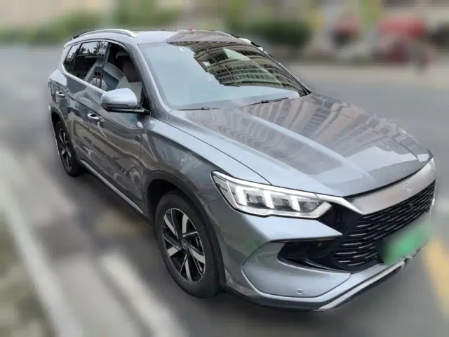 BYD Song Pro — Фото автомобиля 3