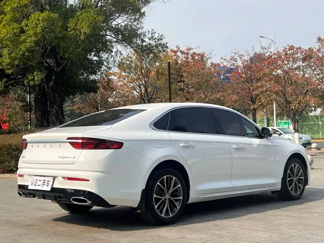 Geely Xingrui — Фото автомобиля 11