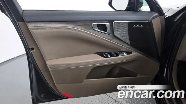 Kia K8 Hybrid — Фото автомобиля 13