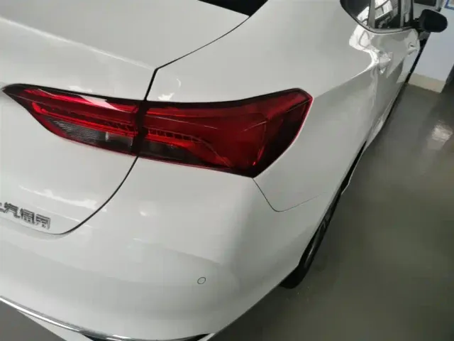 Buick Verano — Фото автомобиля 7