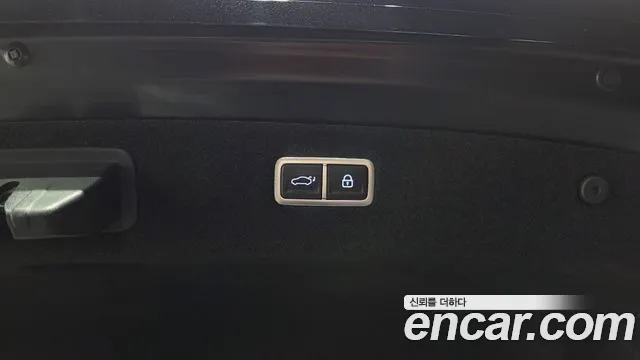 Genesis G90 Бензин 3.5 турбо AWD — Фото автомобиля 15