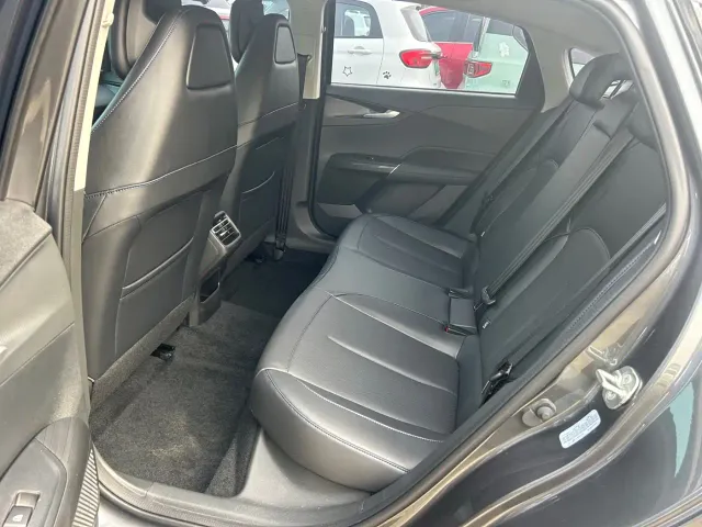 Changan Eado — Фото автомобиля 6