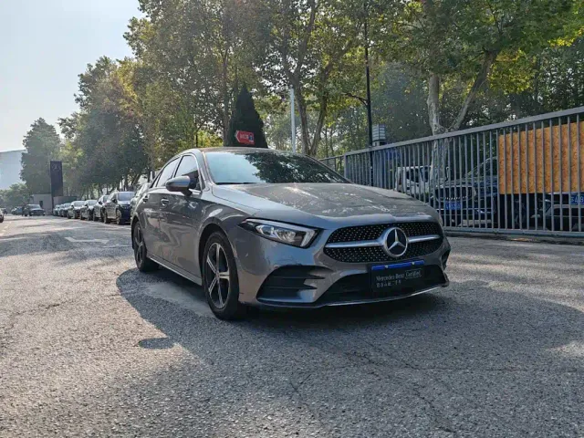 Mercedes-Benz A-Class — Фото автомобиля 2