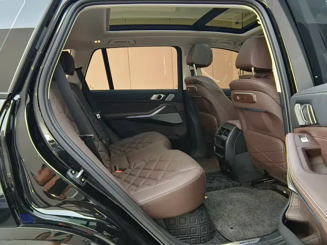 BMW X5 — Фото автомобиля 12