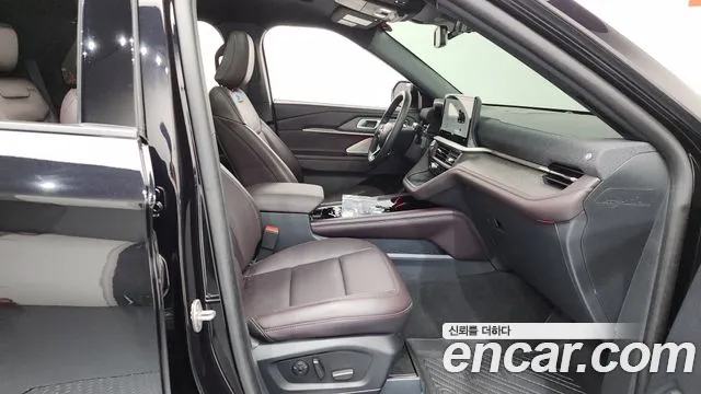 Ford Explorer — Фото автомобиля 21