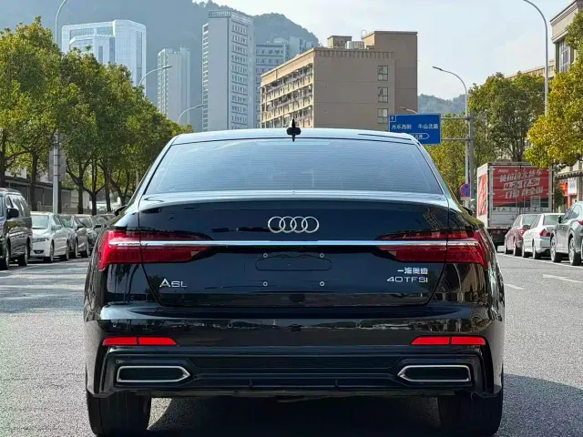 Audi A6L — Фото автомобиля 5