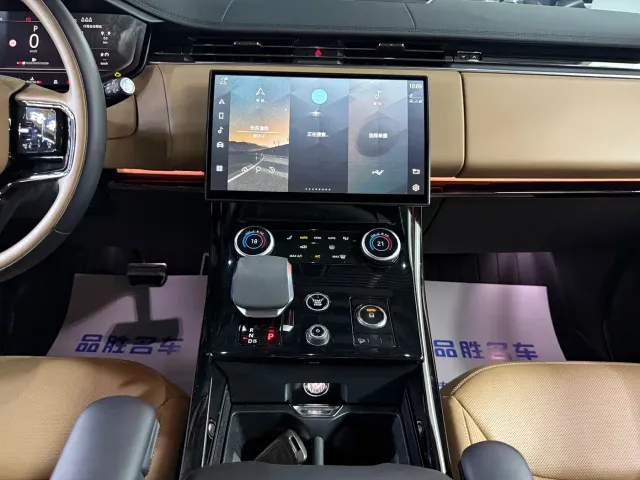 Land Rover Range Rover Sport — Фото автомобиля 12