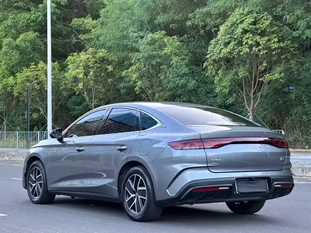 BYD Qin L — Фото автомобиля 13