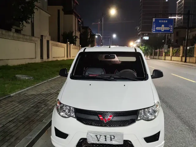 Wuling Hongguang — Фото автомобиля 2