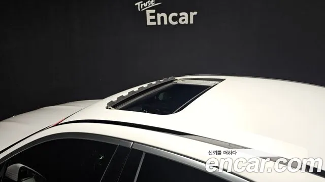 Mercedes-Benz E-Class — Фото автомобиля 24