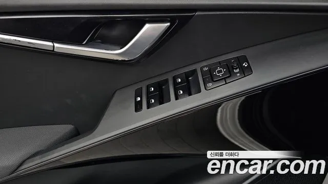 Kia Niro Niro (New) — Фото автомобиля 28