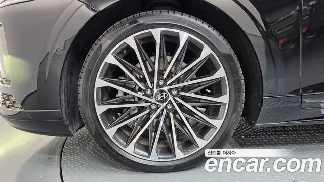 Hyundai Grandeur GN7 — Фото автомобиля 5