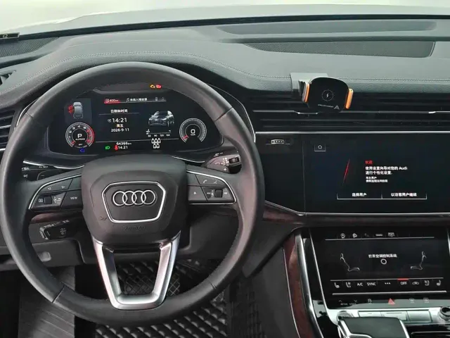 Audi Q7 — Фото автомобиля 4
