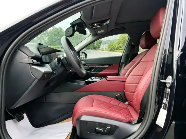 BMW 5 Series — Фото автомобиля 4
