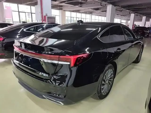 Buick LaCrosse — Фото автомобиля 6