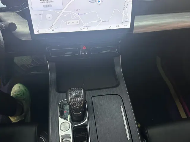 GAC Trumpchi GS8 — Фото автомобиля 16