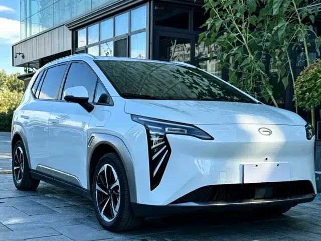 GAC Aion Y — Фото автомобиля 2