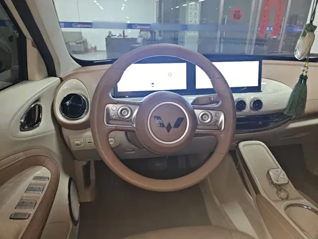 Wuling Bingo — Фото автомобиля 10