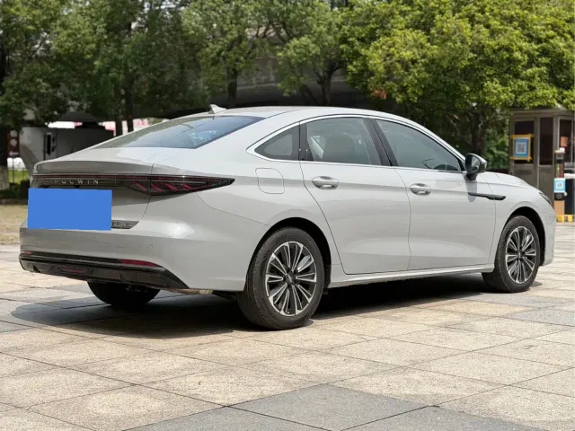 Chery Fengyun Fengyun A8L 2025 1.5TGDI 145km Comfort — Фото автомобиля 7