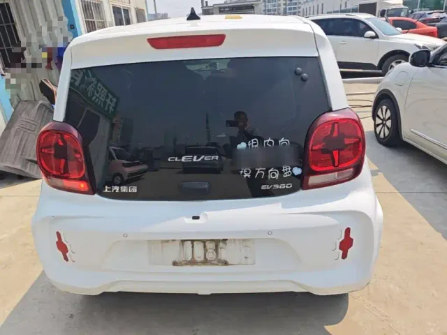 Roewe Clever — Фото автомобиля 5