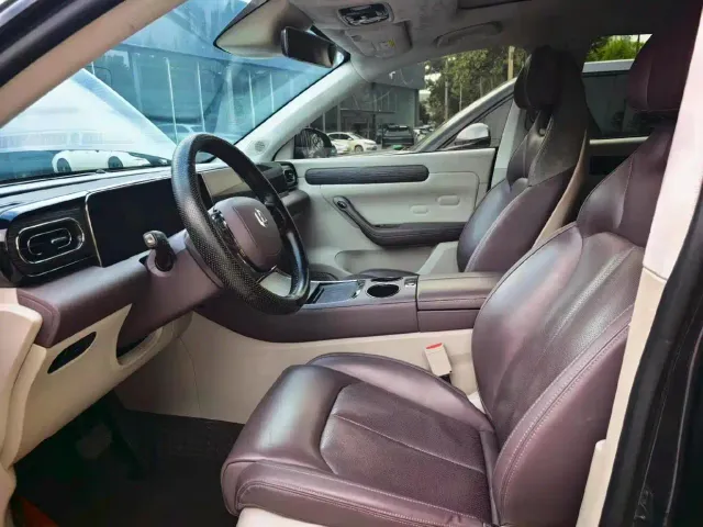 Leapmotor C11 — Фото автомобиля 4