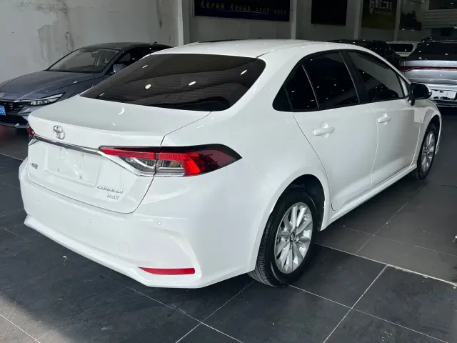 Toyota Corolla — Фото автомобиля 7