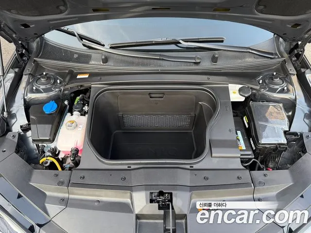 Hyundai Ioniq 6 — Фото автомобиля 10