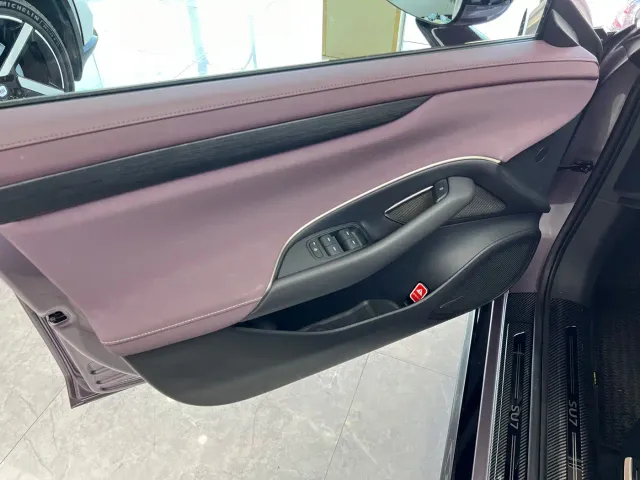 Xiaomi SU7 — Фото автомобиля 11