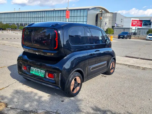 Baojun KiWi EV — Фото автомобиля 4