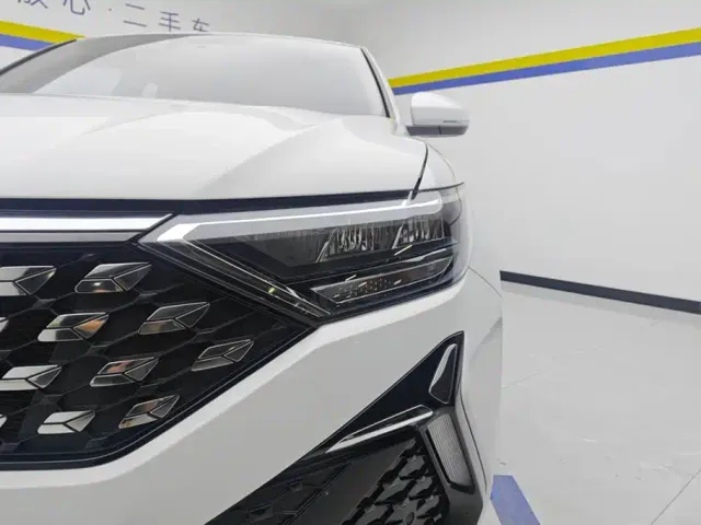 Jetta VS5 — Фото автомобиля 5