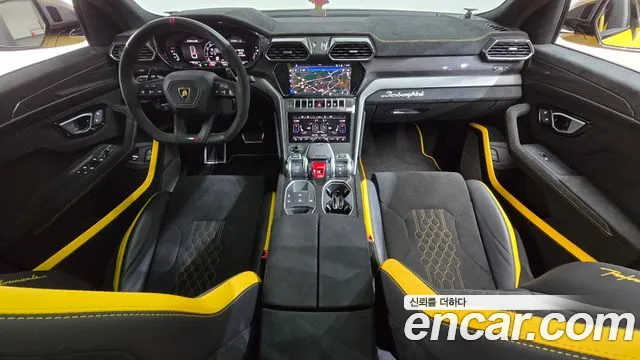 Lamborghini Urus — Фото автомобиля 7
