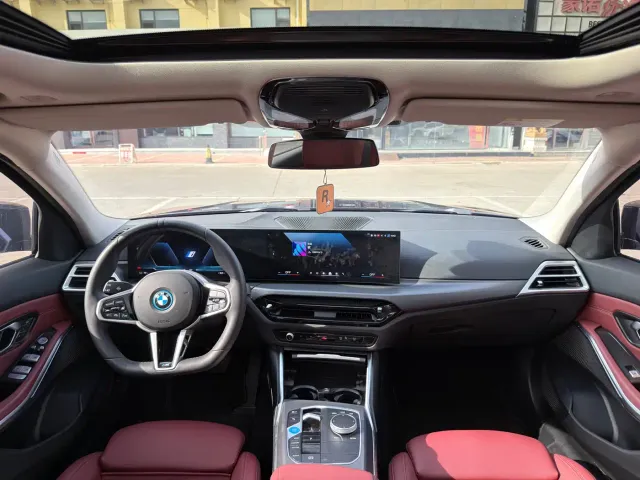 BMW i3 — Фото автомобиля 9