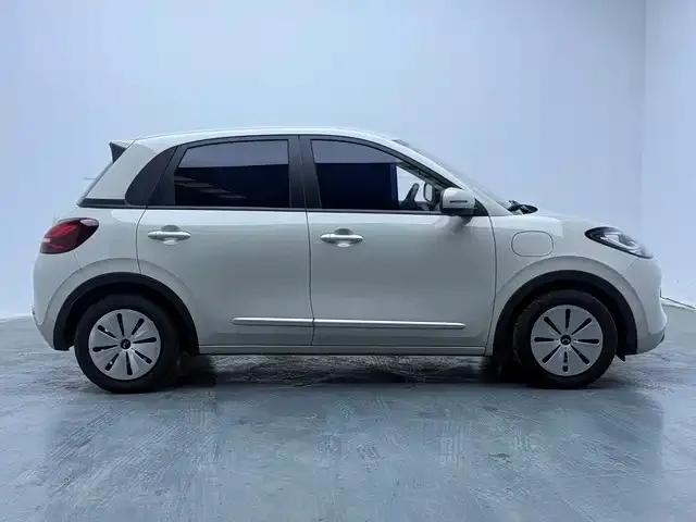 Wuling Bingo — Фото автомобиля 3