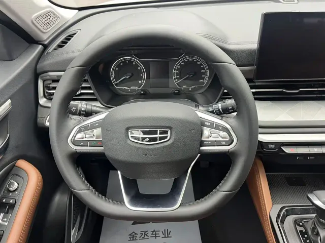 Geely Vision X6 — Фото автомобиля 11