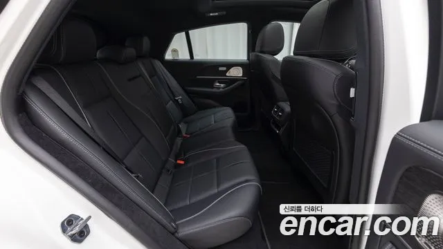 Mercedes-Benz GLE-Class — Фото автомобиля 11