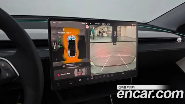 Tesla Model Y — Фото автомобиля 14