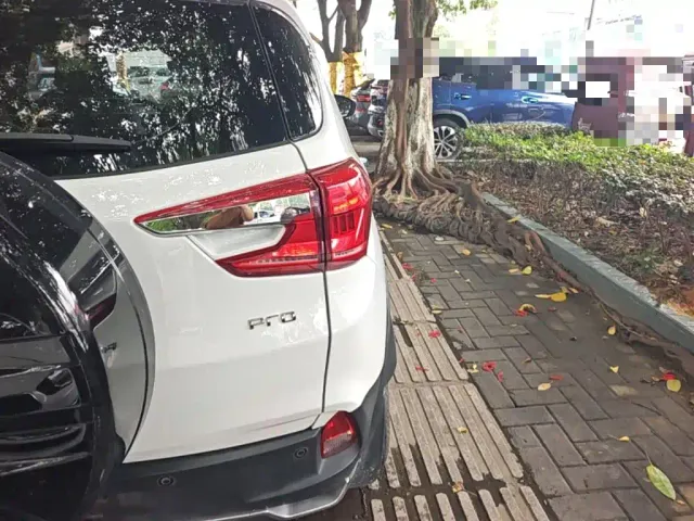 BYD Yuan Pro — Фото автомобиля 7