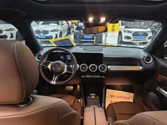 Mercedes-Benz Mercedes-Benz GLB 2024 Facelift GLB 220 Dynamic — Фото автомобиля 11