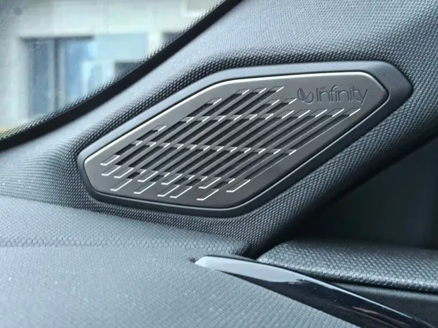 Lynk & Co 03 — Фото автомобиля 18