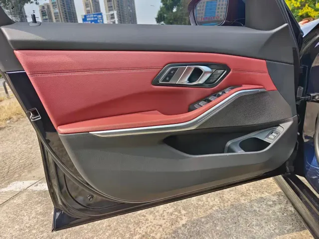 BMW 3 Series — Фото автомобиля 22