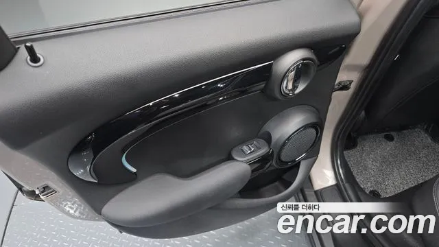 MINI Cooper — Фото автомобиля 14