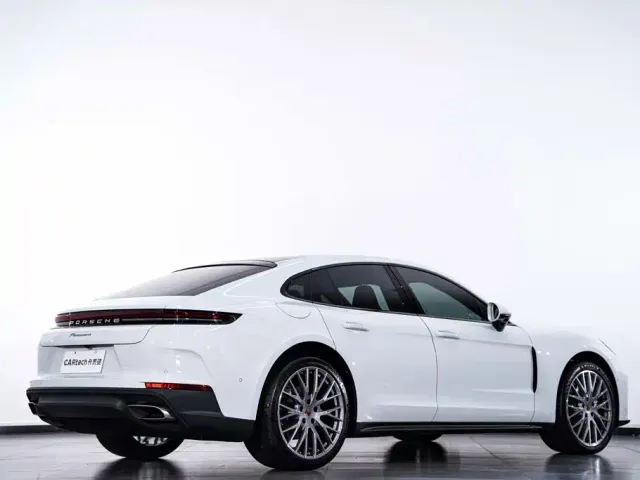 Porsche Panamera — Фото автомобиля 6