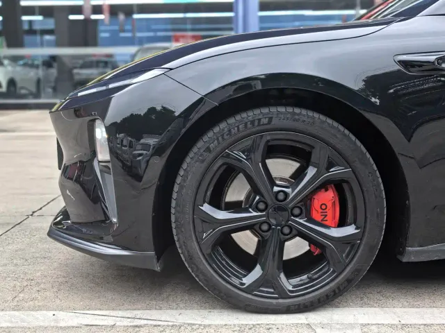 Nio ET5 Touring — Фото автомобиля 4