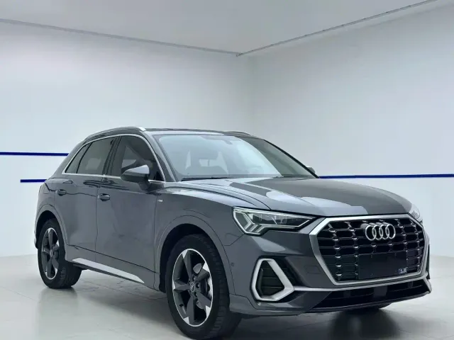 Audi Q3 — Фото автомобиля 3