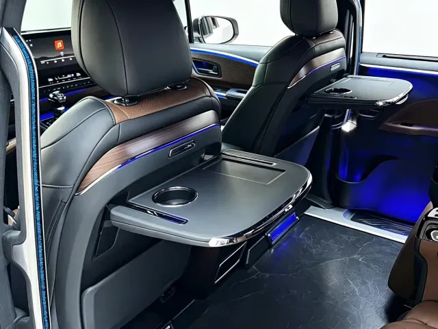 Toyota Granvia 2026 Model 2.5L Hybrid Comfort Edition — Фото автомобиля 11