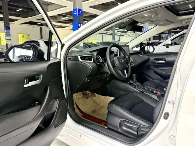 Toyota Corolla — Фото автомобиля 4