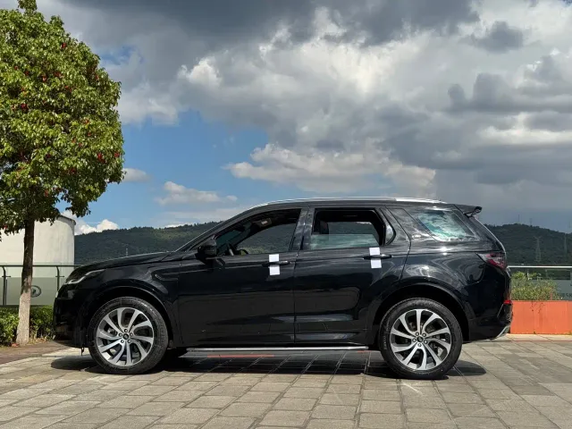 Land Rover Discovery Sport — Фото автомобиля 4